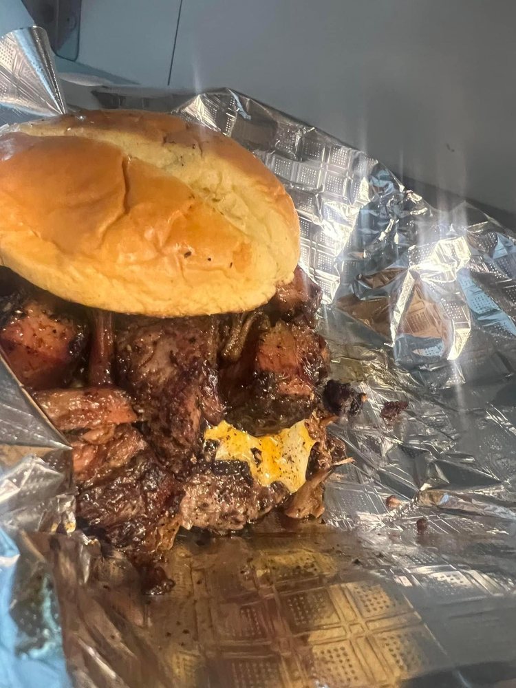 Bruno's Burger Bar Logo