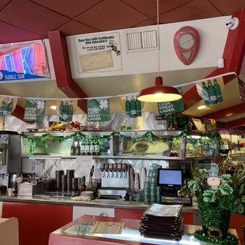 Busy Bee Cafe - Busy Bee counter. - Diners Near Me - Ventura, California Busy Bee Cafe - Busy Bee counter. - Diners Near Me - Ventura, California