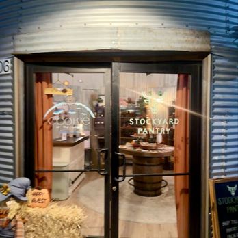 TUPPS Brewery - Stockyard Pantry located at Tubbs Brewery - Silo 106 - Breweries Near Me - McKinney, Texas TUPPS Brewery - Stockyard Pantry located at Tubbs Brewery - Silo 106 - Breweries Near Me - McKinney, Texas