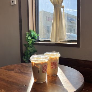Chailo - banana bread latte (3.5/5) & emerald latte (4/5) - Coffee & Tea Near Me - Costa Mesa, California Chailo - banana bread latte (3.5/5) & emerald latte (4/5) - Coffee & Tea Near Me - Costa Mesa, California