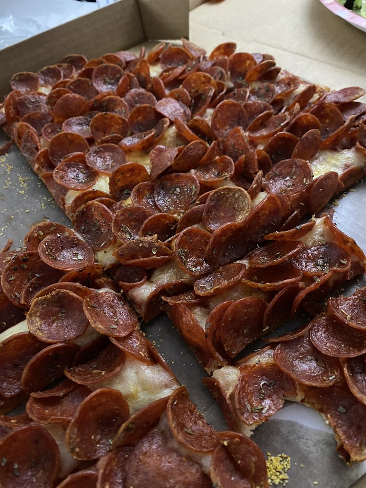 MASSEY’S PIZZA 72 Photos & 43 Reviews 1951 E Dublin Granville Rd