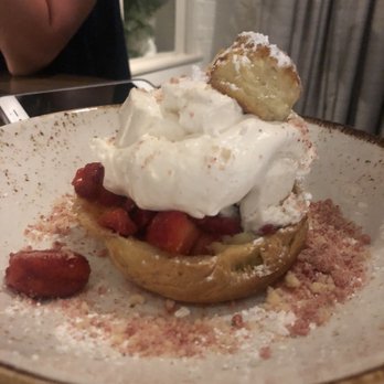 Epping's on Eastside - Strawberry shortcake- so wonderful - Bars Near Me - Lexington, Kentucky