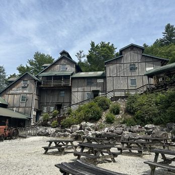 Emerald Village - Discovery museum - Landmarks & Historical Buildings Near Me - Spruce Pine, North Carolina