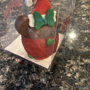 Dipped By Dee - Mickey Christmas apple - Desserts Near Me - Las Vegas, Nevada