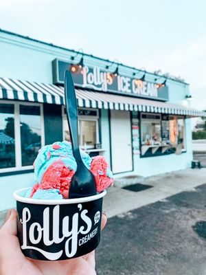 Lolly's Creamery by null