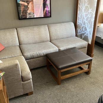 Tru by Hilton Sharonville Cincinnati - Nice at first glance. - Hotels Near Me - Cincinnati, Ohio Tru by Hilton Sharonville Cincinnati - Nice at first glance. - Hotels Near Me - Cincinnati, Ohio