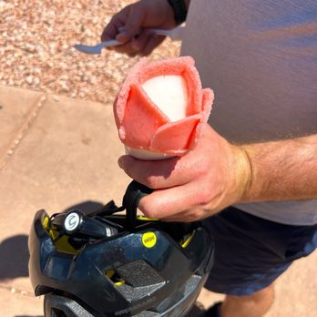 Desert Ice - Strawberry and Lemon Ice - Ice Cream & Frozen Yogurt Near Me - Springdale, Utah