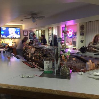 American Legion Post 208 - Here is the intimate bar in the back. - Beer Bar Near Me - Arlington Heights, Illinois