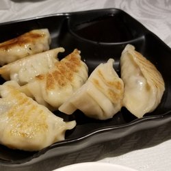 六和素食 - Pan fried veggie dumplings
