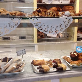 Orwashers - Sweets display - Bakeries Near Me - New York, New York