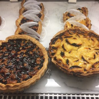 Le Panier - Fruity tart of goodness - Bakeries Near Me - Seattle, Washington