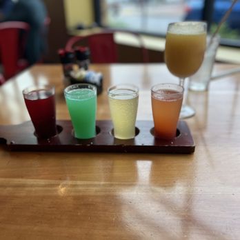 Ruby Sunshine Nashville - Mimosa flight - Breakfast & Brunch Near Me - Nashville, Tennessee