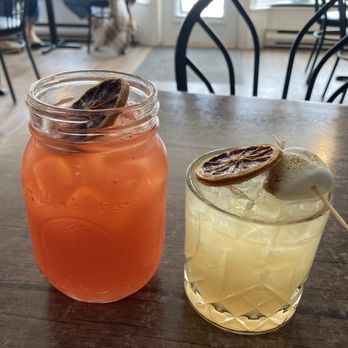 The Emerald Light - Strawberry Lemonade and a Fireside - Acai Bowls Near Me - Shelburne, Nova Scotia