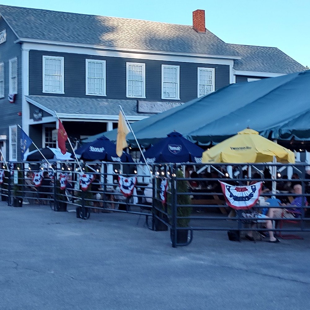 Tumbledown Farm to Fork - Outside dining with live music - American Near Me - Wakefield, New Hampshire Tumbledown Farm to Fork - Outside dining with live music - American Near Me - Wakefield, New Hampshire