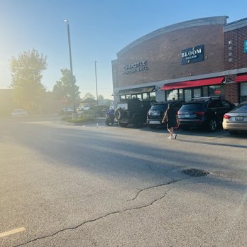 Tropical Smoothie Cafe - Near to Chipotle - Juice Bars & Smoothies Near Me - Crystal Lake, Illinois