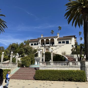 Hearst Castle - Guest house - Tours Near Me - San Simeon, California Hearst Castle - Guest house - Tours Near Me - San Simeon, California