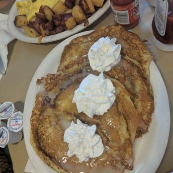 Campfire Grill - Cinnamon hot cakes - American Near Me - Depew, New York