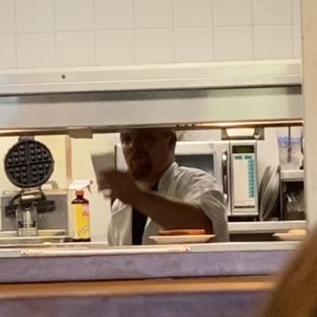 IHOP - No mask, no gloves in Covid-19 - Breakfast & Brunch Near Me - Bozeman, Montana IHOP - No mask, no gloves in Covid-19 - Breakfast & Brunch Near Me - Bozeman, Montana