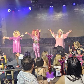 Hamburger Mary's - Long Beach - Gay Bars Near Me - Long Beach, California