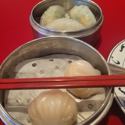 Shrimp dumplings and shrimp and chive Shrimp dumplings and shrimp and chive