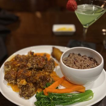 Escovitchez - Calypso Cauliflower with Rice and Peas - Caribbean Near Me - Snellville, Georgia Escovitchez - Calypso Cauliflower with Rice and Peas - Caribbean Near Me - Snellville, Georgia