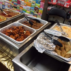 Tandoori Grill Xpress pop-up - Warming trays with the day's menu