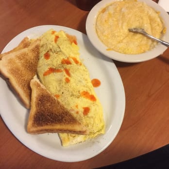 Windmill - Veggie omlet and cheese grits! - New American Near Me - Ridgeway, South Carolina