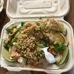Chan's Thai Kitchen - Pad Thai