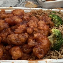 General Tso dinner plate