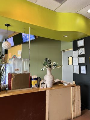 Hungry Eyes Jamacian Restaurant and Bar by null