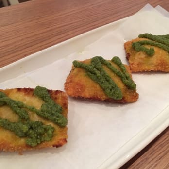Té - Fried ravioli - Asian Fusion Near Me - Toronto, Ontario Té - Fried ravioli - Asian Fusion Near Me - Toronto, Ontario