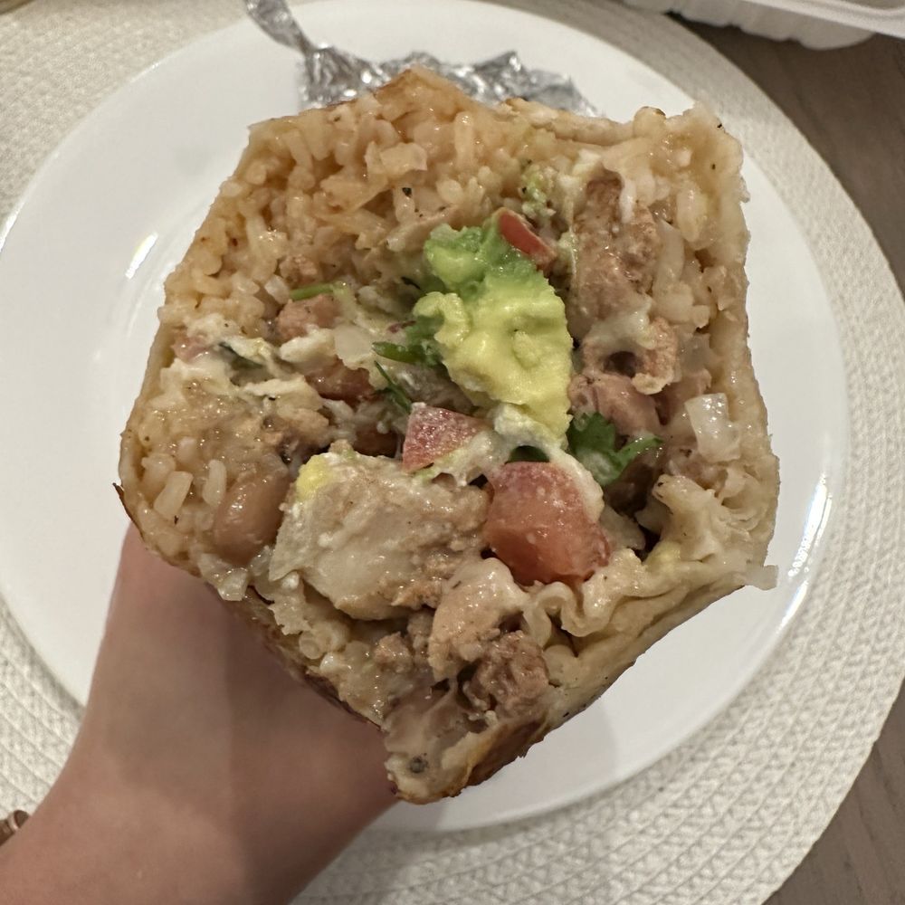 Ramo's Food - Chicken Super Burrito - Food Trucks Near Me - San Carlos, California Ramo's Food - Chicken Super Burrito - Food Trucks Near Me - San Carlos, California