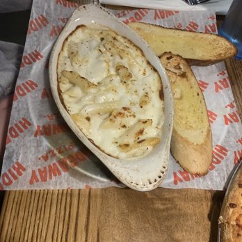 Hideaway Pizza - Penne alfredo - Pizza Near Me - Owasso, Oklahoma