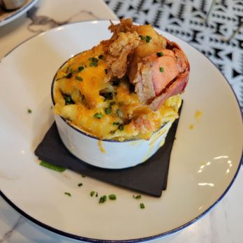Breakfast At Barneys - Lobster mac - Breakfast & Brunch Near Me - Atlanta, Georgia Breakfast At Barneys - Lobster mac - Breakfast & Brunch Near Me - Atlanta, Georgia