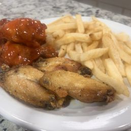 6 piece - 3 Lemon Pepper and 3 Buffalo Wings  Fries