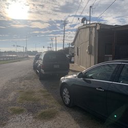 Frankie G’s Sports Bar - Side parking