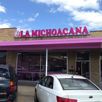 La Michoacana - two cars parked in front of the store - Desserts Near Me - Rockford, Illinois