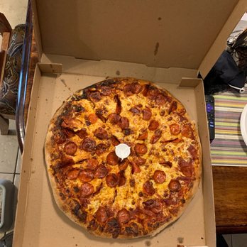 Five Star Pizza - Supposed to be an extra large pepperoni pizza. Instead it was a charred, burnt disc. - Pizza Near Me - Orange Park, Florida Five Star Pizza - Supposed to be an extra large pepperoni pizza. Instead it was a charred, burnt disc. - Pizza Near Me - Orange Park, Florida