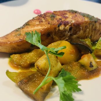 Azul Fives - Salmon - Resorts Near Me - Playa del Carmen, ROO Azul Fives - Salmon - Resorts Near Me - Playa del Carmen, ROO