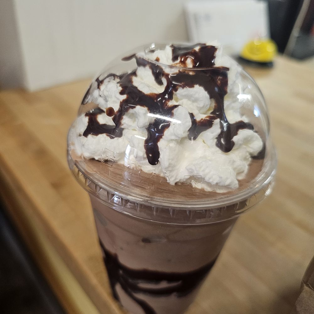 Amy's Burgers - Chocolate Milkshake - Burgers Near Me - Las Vegas, Nevada Amy's Burgers - Chocolate Milkshake - Burgers Near Me - Las Vegas, Nevada