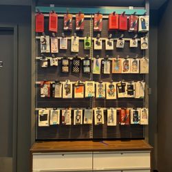 AT&T Store - Phone Cases