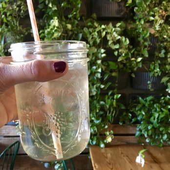 Kitchen Table - ginger ale! - New American Near Me - Omaha, Nebraska