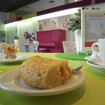 Hotel Victoria - Restaurants Near Me - Arnedo, LO