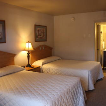 Stagecoach Restaurant - Stagecoach Inn Queen Room...nothing Fancy....very clean & updated bathroom. - Venues & Event Spaces Near Me - Salado, Texas Stagecoach Restaurant - Stagecoach Inn Queen Room...nothing Fancy....very clean & updated bathroom. - Venues & Event Spaces Near Me - Salado, Texas