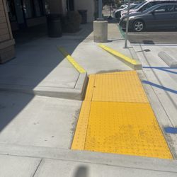Creekside Plaza