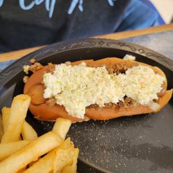Heidi's Dog House - Hotdogs with fries