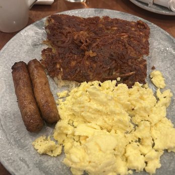Pyramid Cafe - Scrambled eggs, hashbrowns, and sausage links - Burgers Near Me - Las Vegas, Nevada Pyramid Cafe - Scrambled eggs, hashbrowns, and sausage links - Burgers Near Me - Las Vegas, Nevada