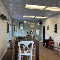 Resolution Winery - Different view of the seating area.