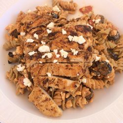 Grilled Chicken Pasta Salad with Creamy Balsamic Dressing! Must try! YUM!!