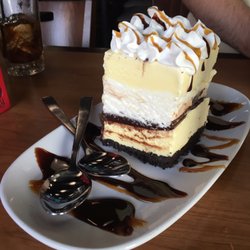 Boston Pizza - Piescraper!